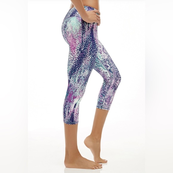 Fabletics Animal Impressions Cropped Leggings - Size XS - Picture 3 of 6